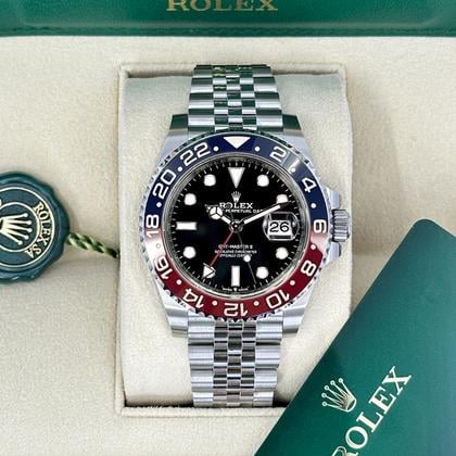 Rolex GMT-Master II Unworn 2026 / 126710BLRO - New style box