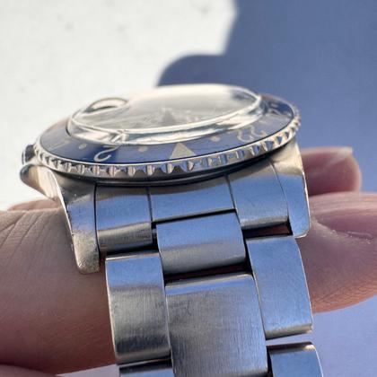 Rolex GMT-Master Pepsi All Original Unpolished All Correct - View 4